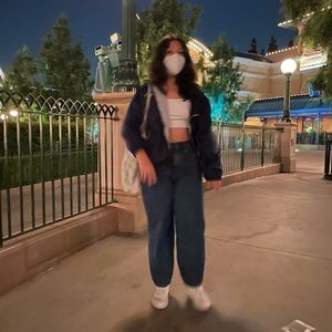 Meet your Posher, Elva